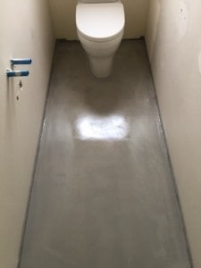 Microtopping Toilet Floor